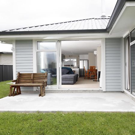Fiordland Getaway - Te Anau Holiday Home Экстерьер фото