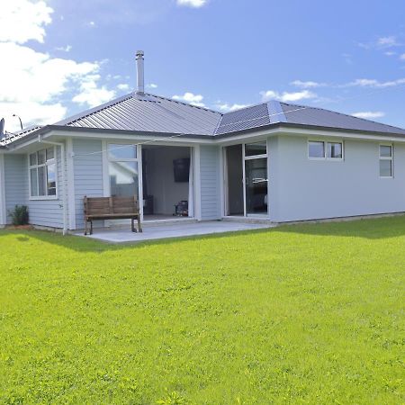 Fiordland Getaway - Te Anau Holiday Home Экстерьер фото
