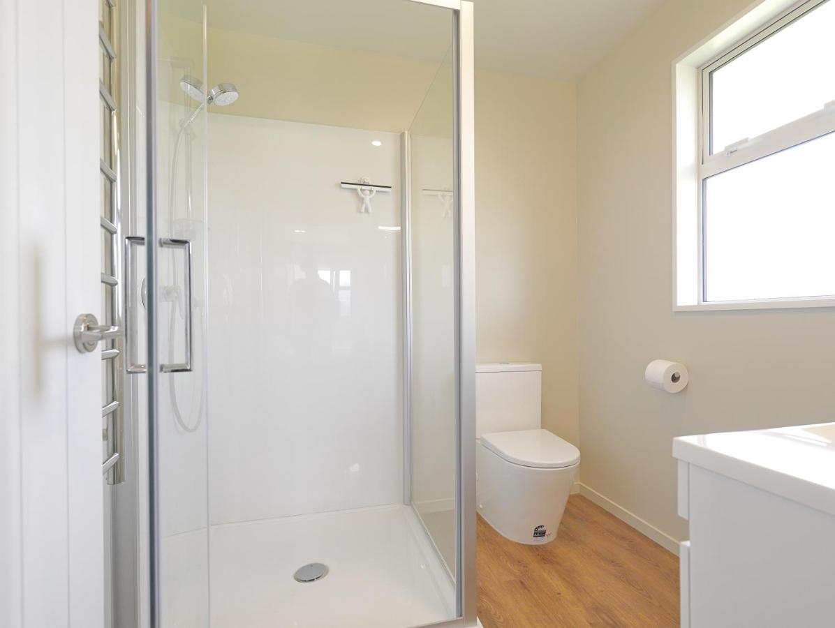 Fiordland Getaway - Te Anau Holiday Home Экстерьер фото